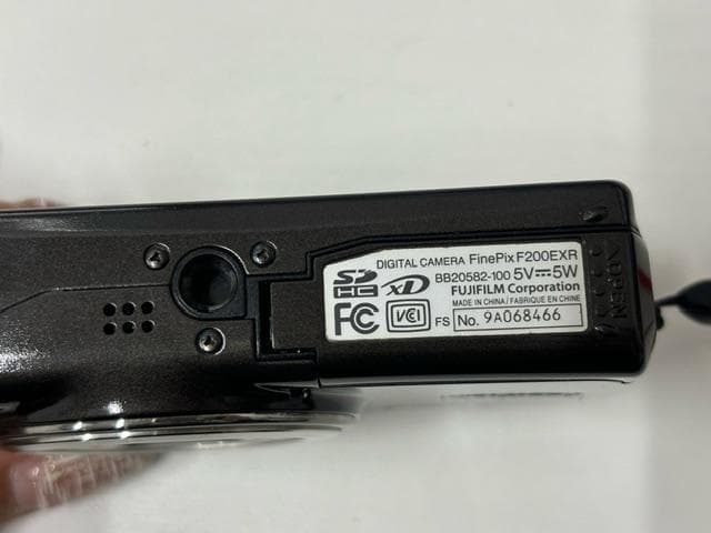 【通電確認済】FUJIFILM フジフィルム FinePix F200EXR