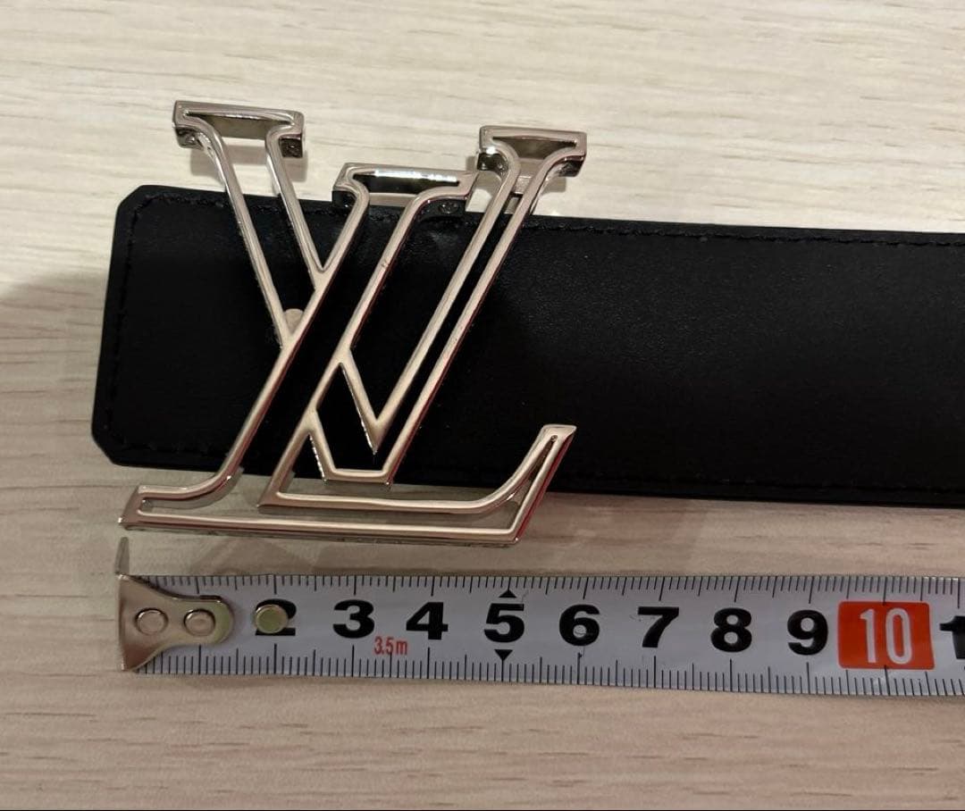 ルイヴィトン　新品ベルトLVバックル　リバーシブル　ホワイト　ブラック