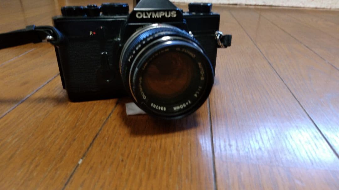 一眼レフカメラ　本体、望遠レンズ、広角レンズ、一式