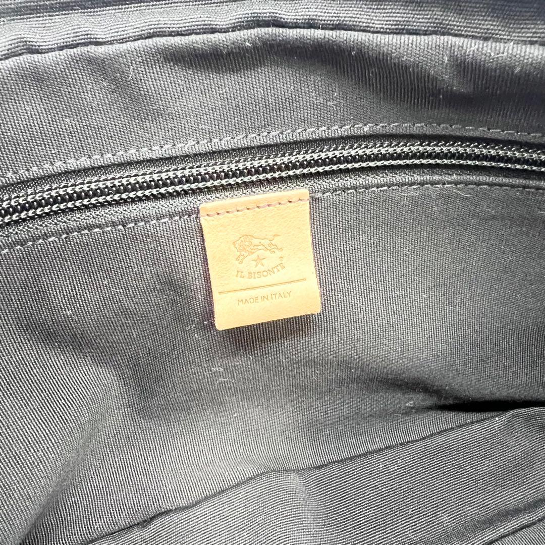 【現行モデル✨美品】イルビゾンテ　ボディバッグ　メタルバックル　レザー　濃茶