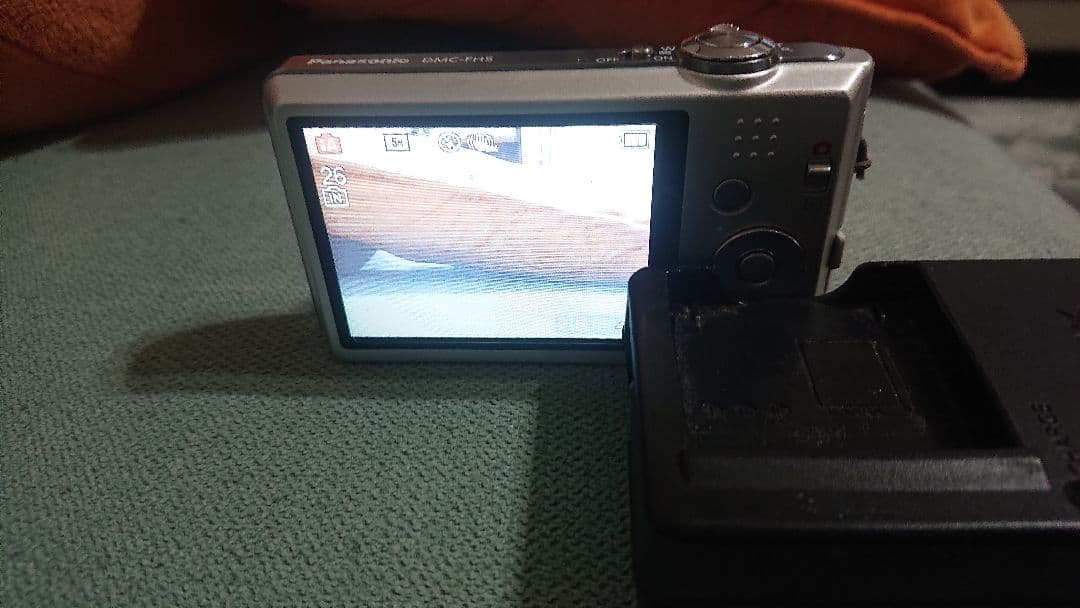 パナソニックデジカメDMC -FH5