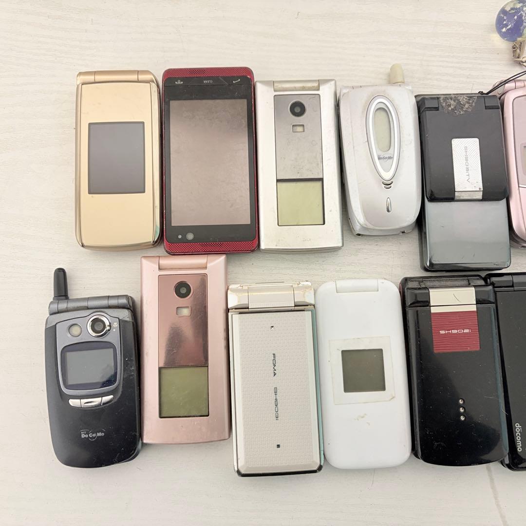 ガラケー　18台まとめ売り　ジャンク