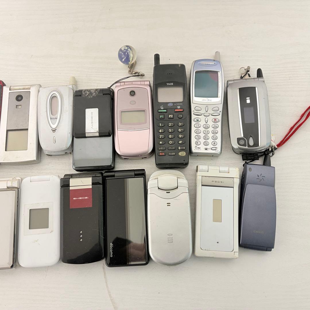 ガラケー　18台まとめ売り　ジャンク
