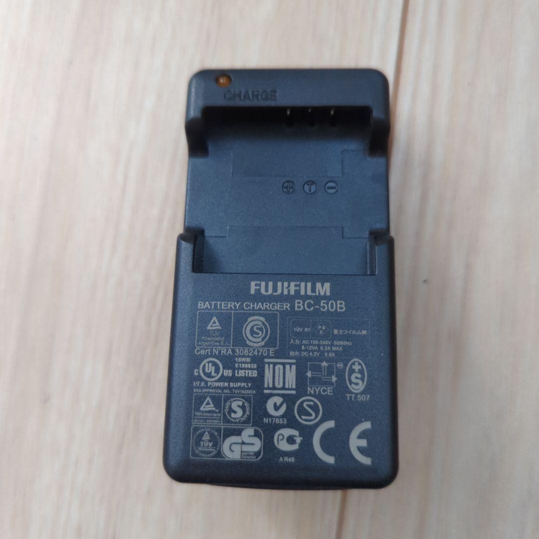 FUJIFILM FINEPIX F50fd 富士フイルム　動作確認済