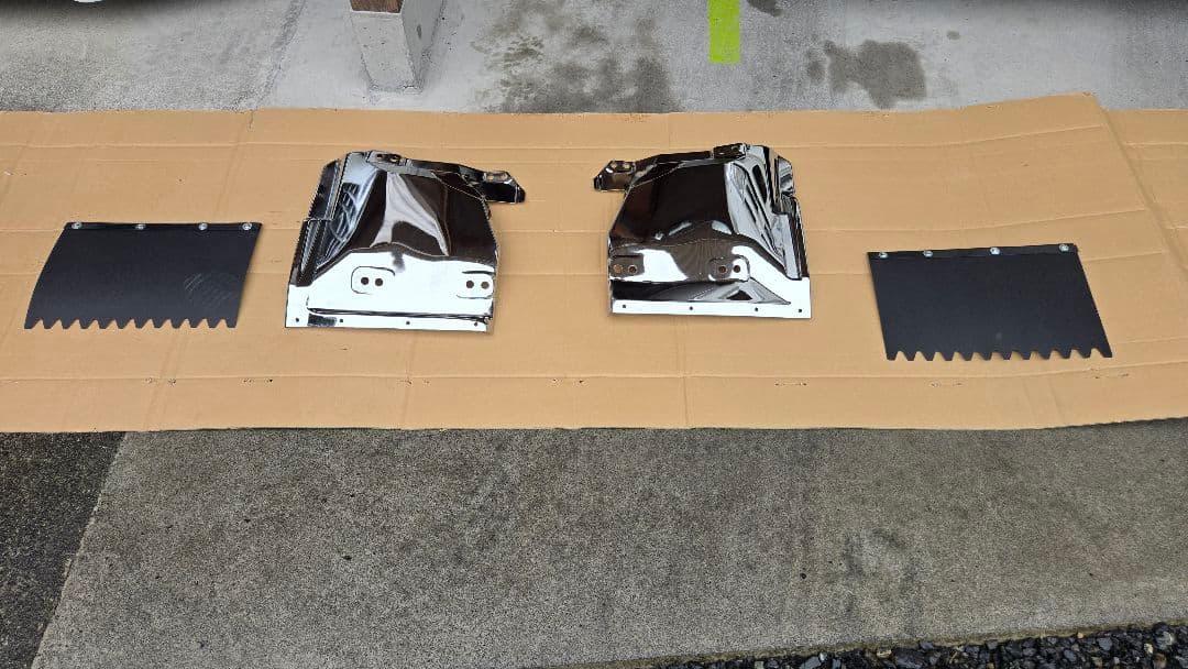 07エルフ標準、ローキャブ用フロント泥よけメッキ(ダンプ用前期用）