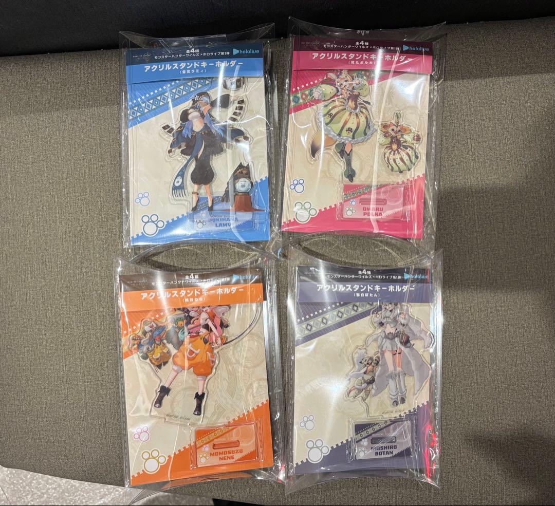 モンスターハンターワイルズ×ホロライブ　アクリルスタンド