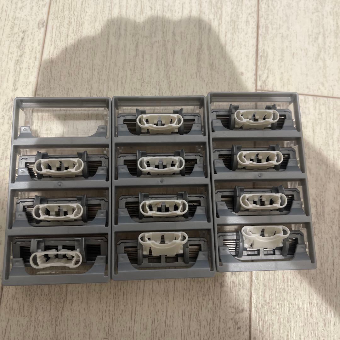 レディース剃刀 替え刃 10個入り 透明ケース付き