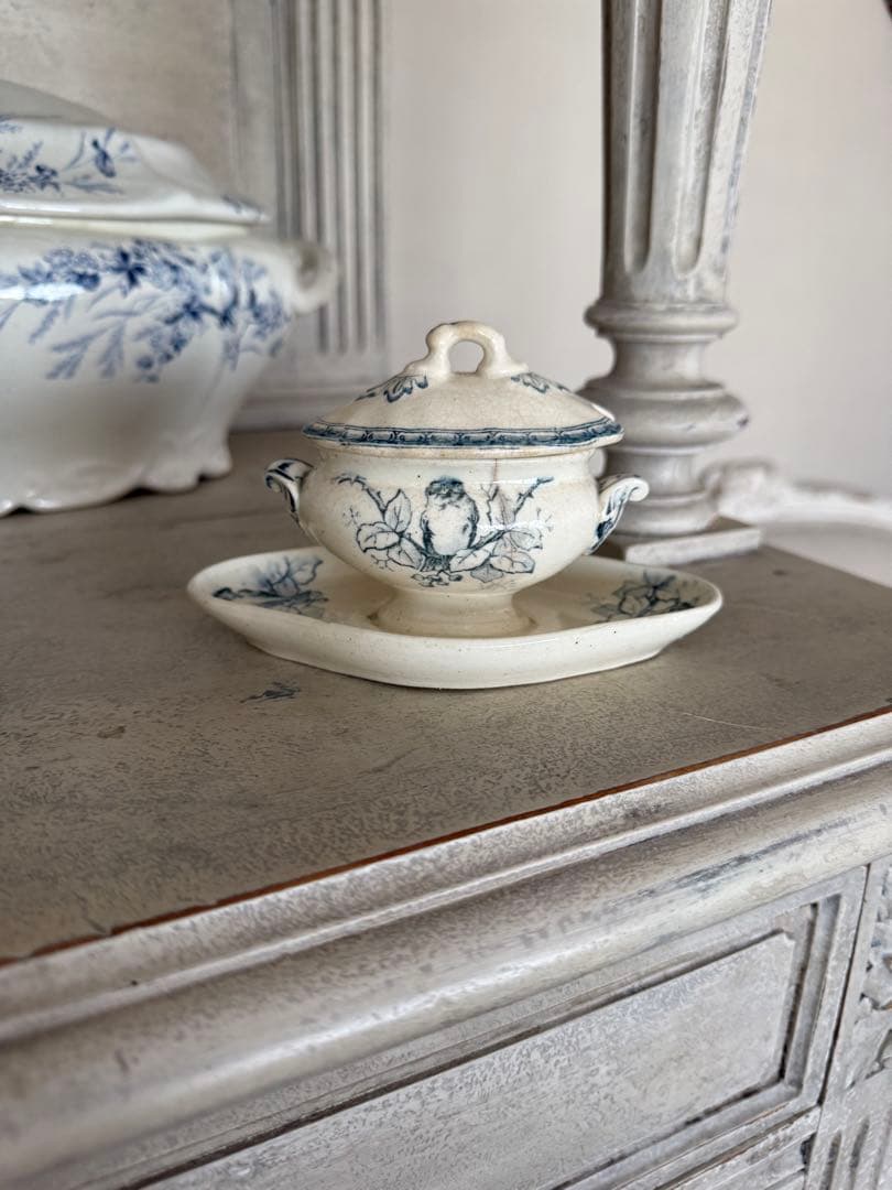 フランスアンティークショワジールロワ青い花模様小鳥柄のムタディエマスタード入れ