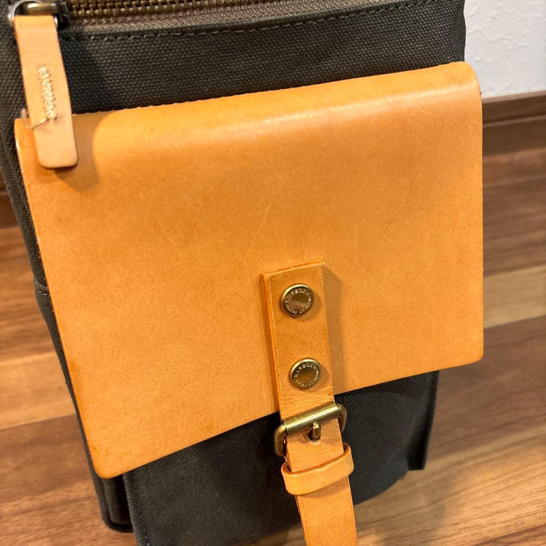 【極美品】キソラ kissora 帆布キャンパス×レザー ボディーバッグ