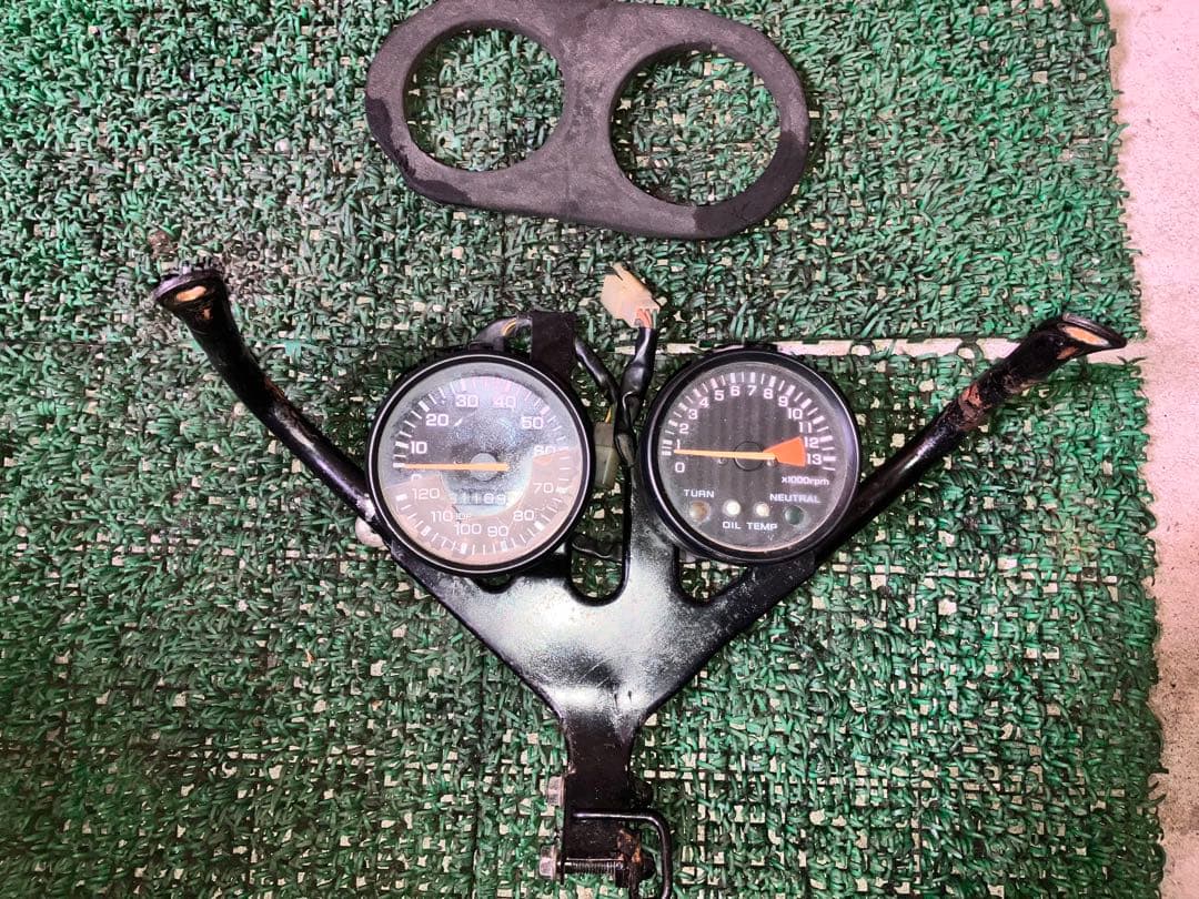 NS-1 スピードメーター　タコメーター　メーターステー　アッパーカウルステー