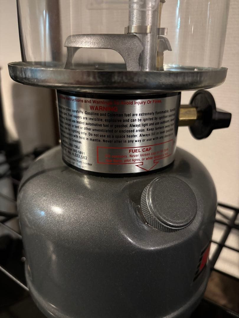 コールマン　Unleaded II ランタン シルバー　ケース付き