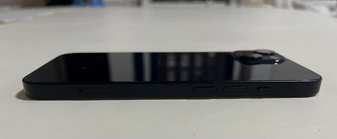 iPhone13 画面割れ、液晶漏れあり、非正規液晶修理品／バッテリー88％