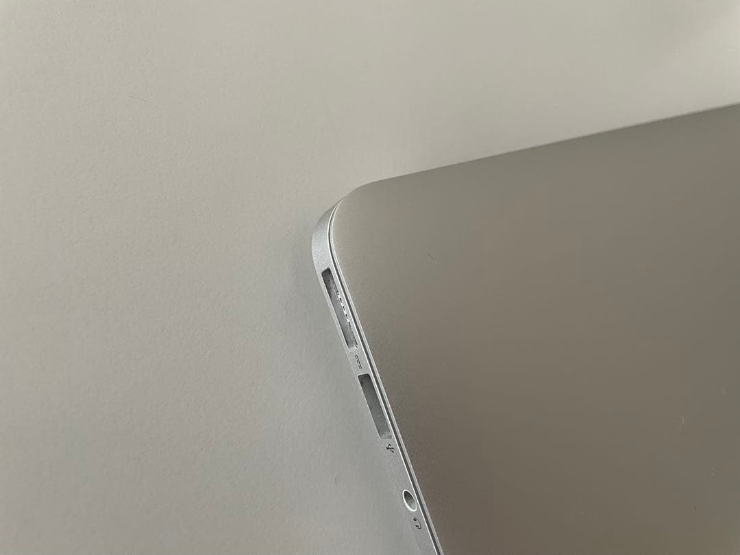 MacbookAir Early 2014 Core-i5 4GB 美品