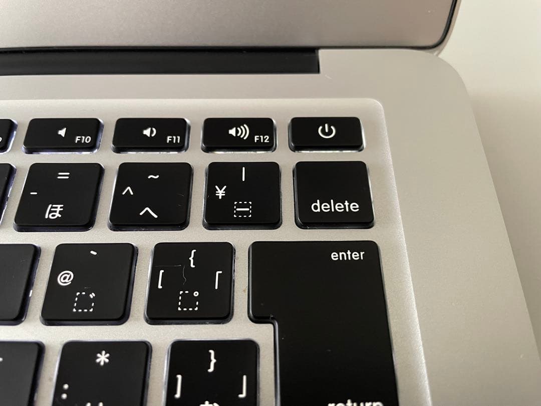 MacbookAir Early 2014 Core-i5 4GB 美品