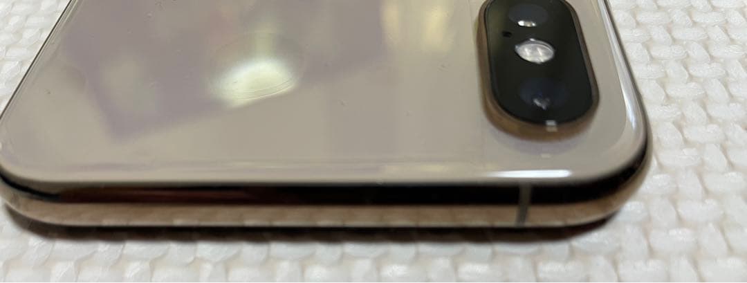 iPhone Xs Gold 256 GB SIMフリー　値下げ中
