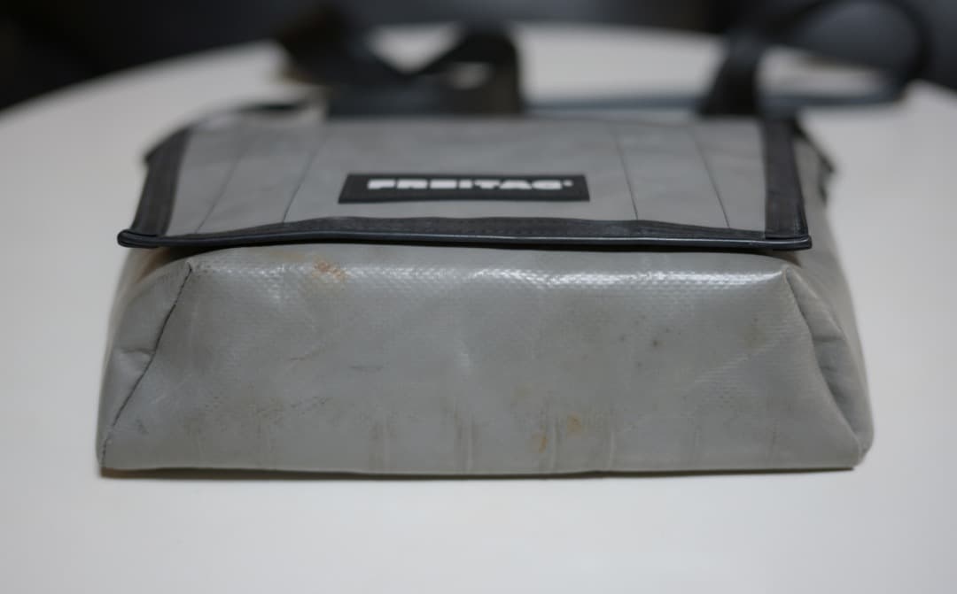 1620　FREITAG F11 LASSIE