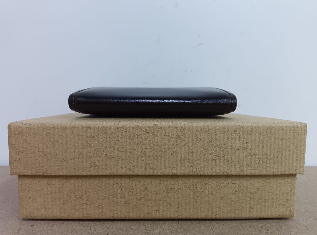 ガンゾ　コードバン　ケース