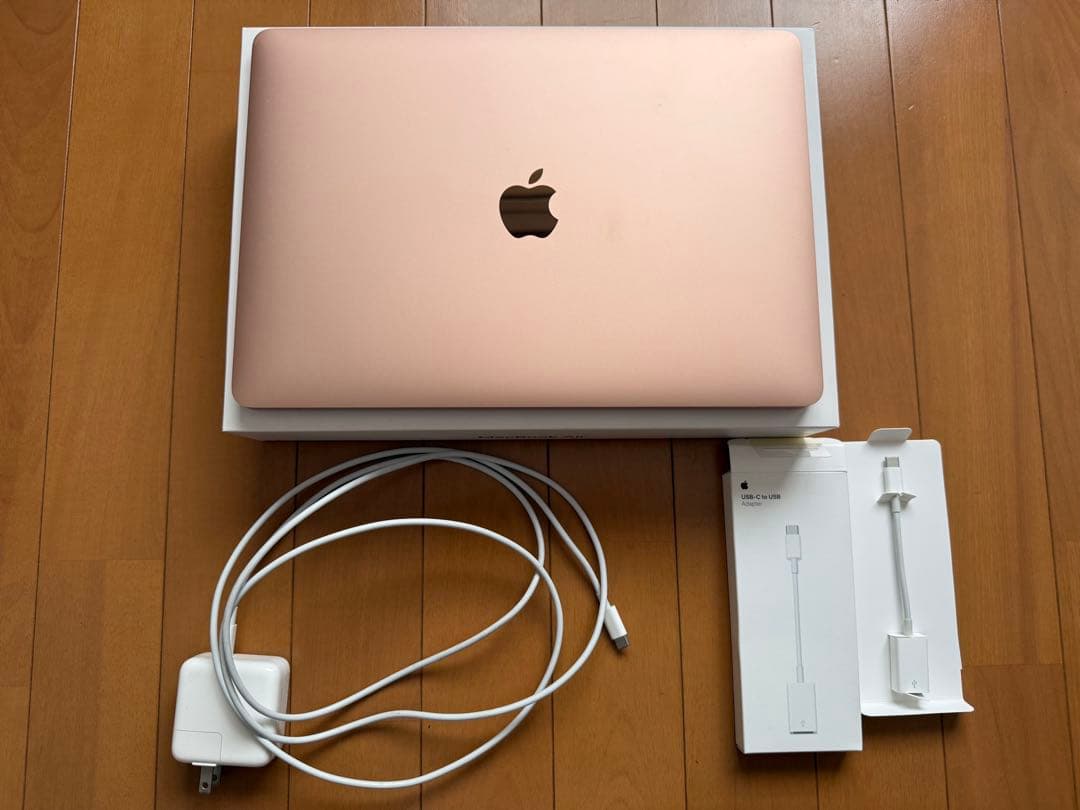 ★MacBook Airゴールド128GB 2019美品★