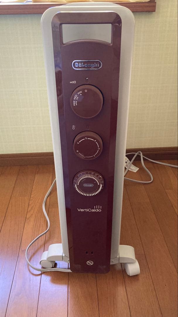 【最終値下】デロンギ オイルヒーター ヴェルティカルド