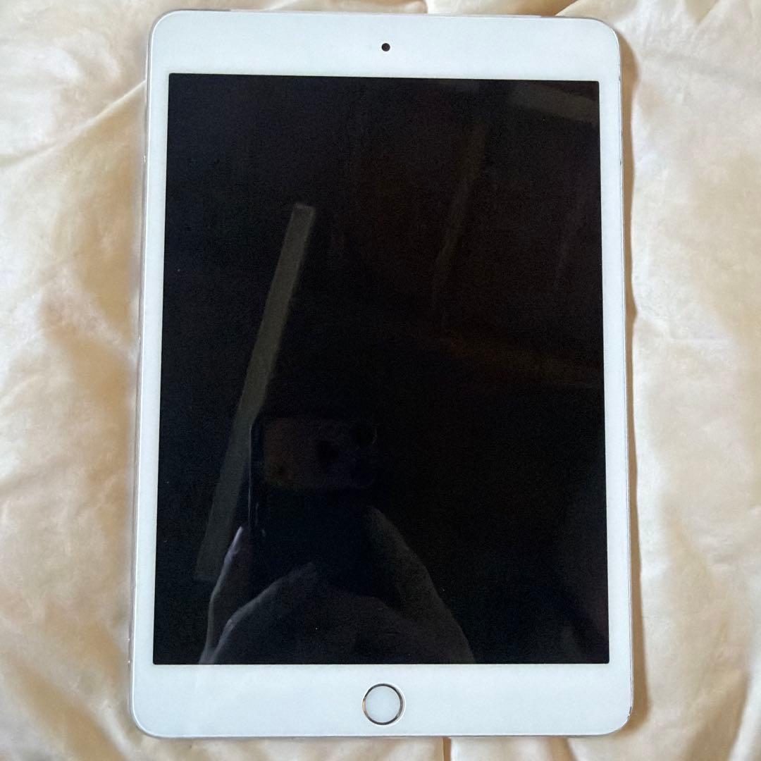 Apple iPadmini3 シルバー 本体