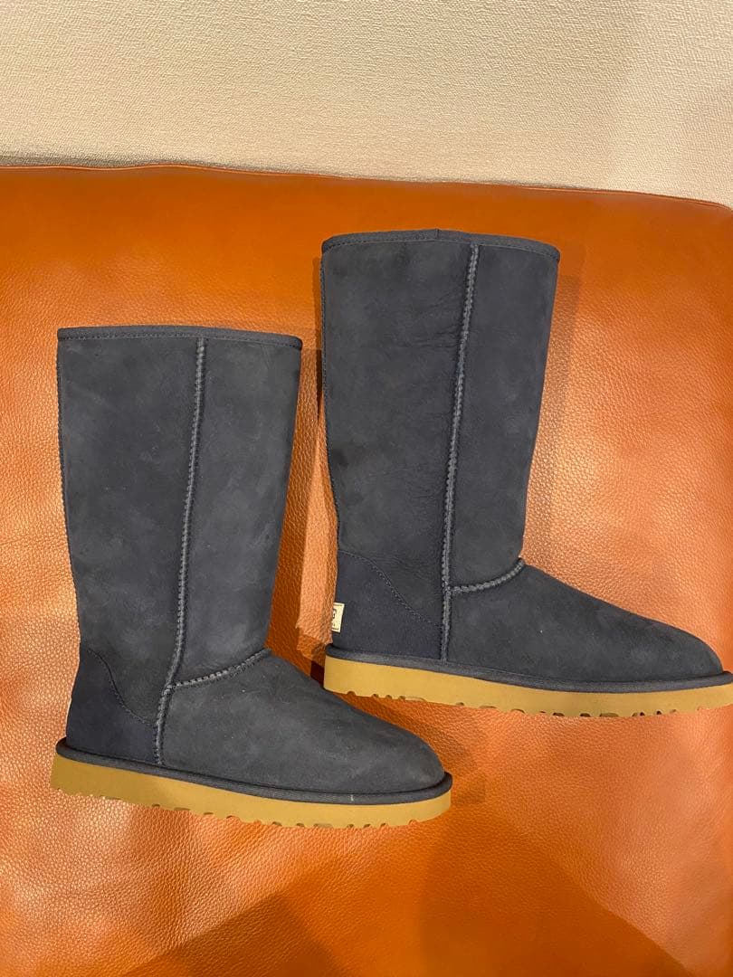 【新品未使用】UGG ムートンブーツ ネイビー CLASSICTALL