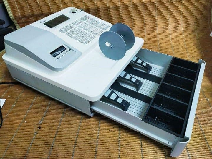 カシオレジスター　SE-G1　中古品　人気機種感熱紙　送料無料　000034