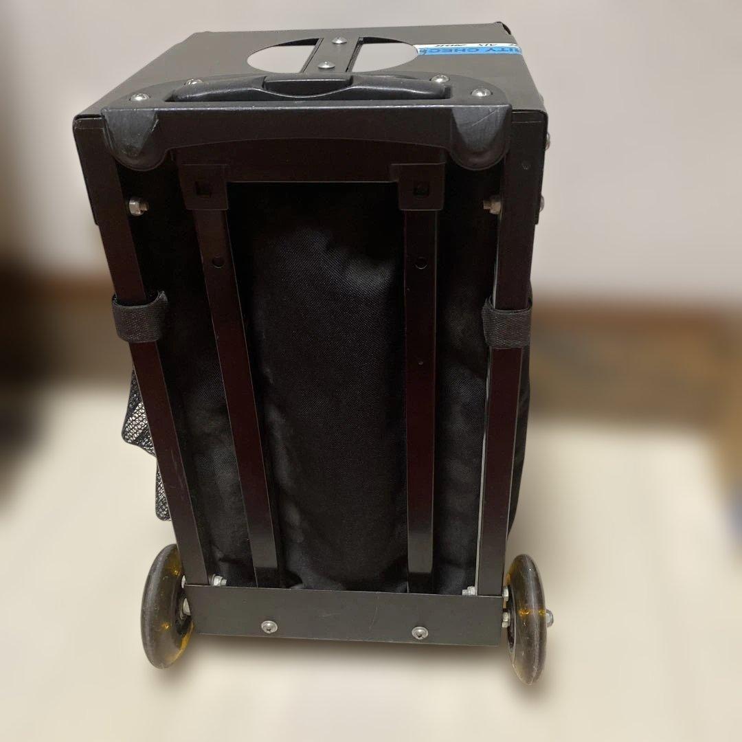 zuca 座れるキャリーケース