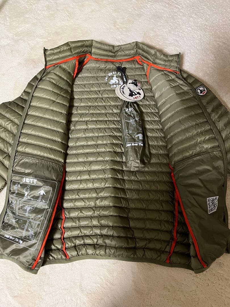【未使用品】J.O.T.T オリーブ ダウンジャケット 軽量