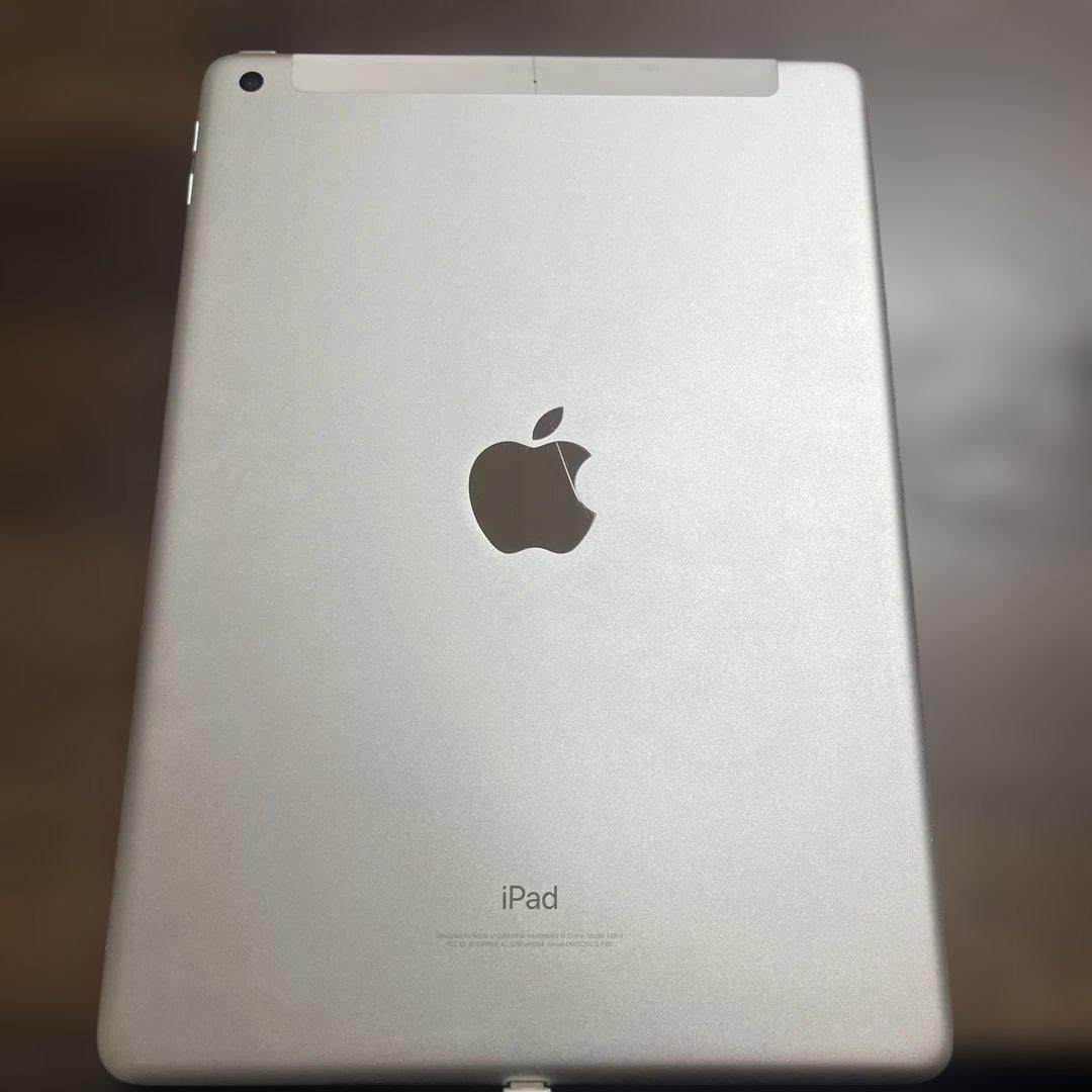 【美品】iPad 第6世代 Wi-Fi 32GB 箱付き