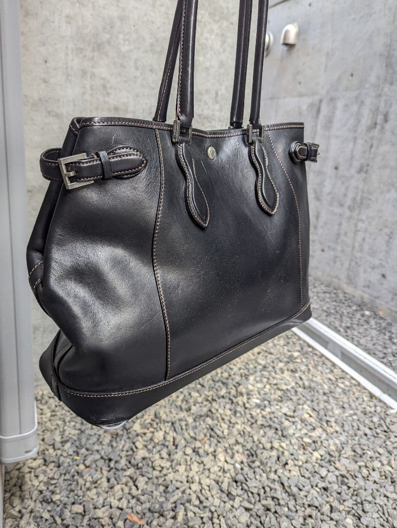 ワイルドスワンズ　ドラッカー　黒　レザートートバッグ