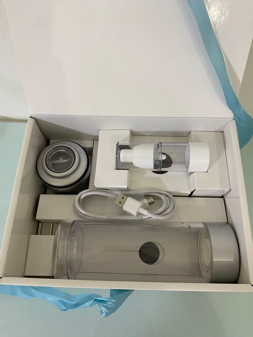 STRI ドクター水素ボトル　水素水生成器 ヘルス＆ビューティー