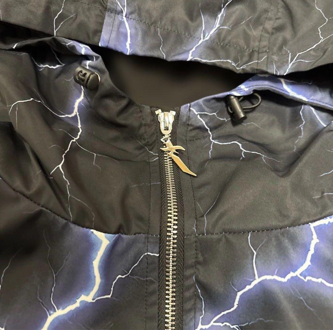 元ガスト店員着用　traum Inazuma shell jacket