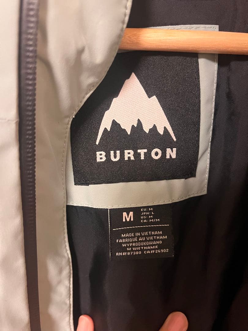 BURTON スノーボードウェア Mサイズ 水色