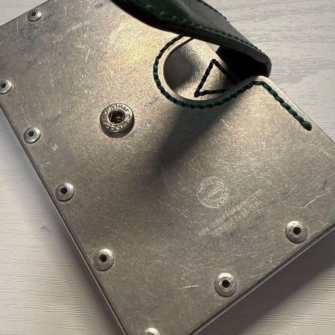 AERO CONCEPT 緑レザーベルト名刺入れ ケース