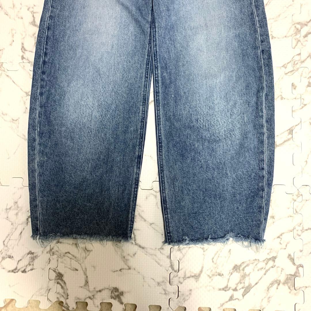 YANUK ヤヌーク LAURA カーブテーパードデニム 23サイズ