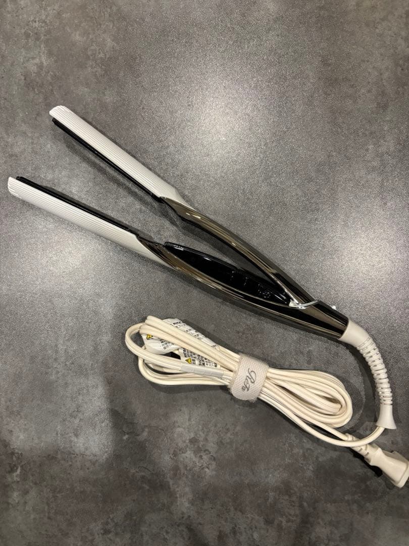 【⭐️箱不要¥500割引】MTG リファ　ReFaストレートヘアアイロン①