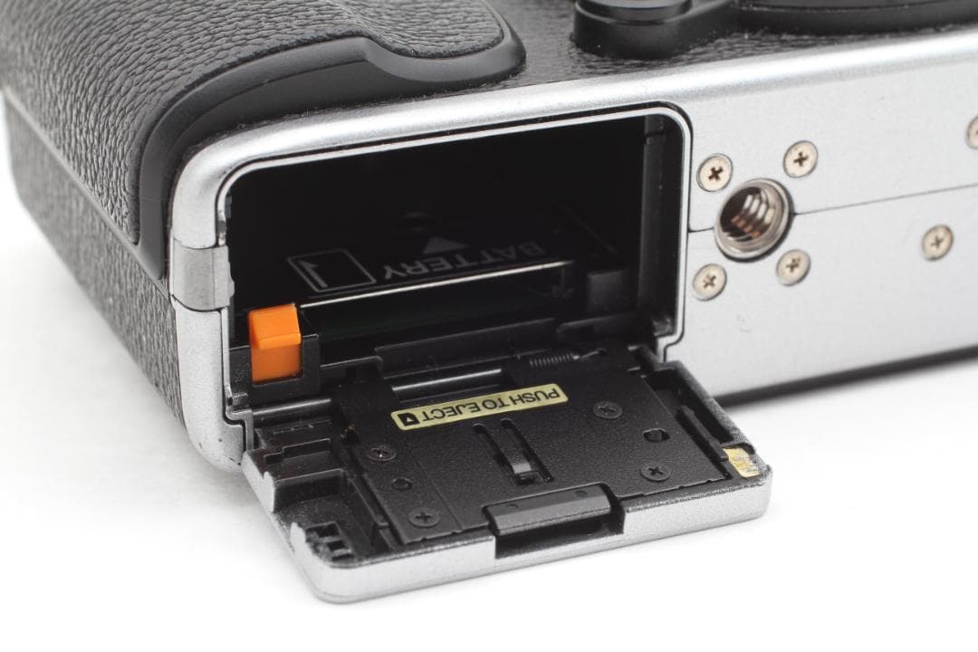 FUJIFILM X-E1 シルバー ミラーレスデジタルカメラ ボディ 訳あり