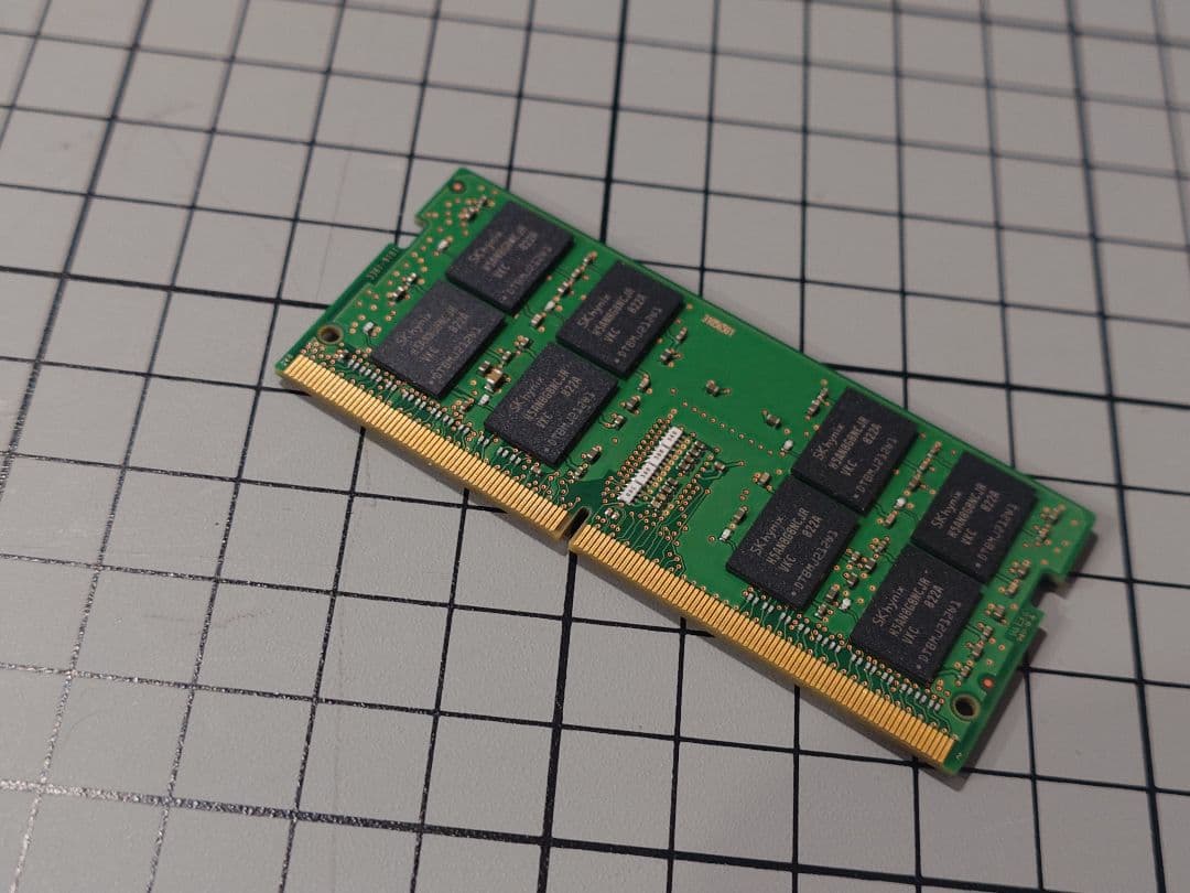 SKhynix製 16GB DDR4 メモリ 2枚