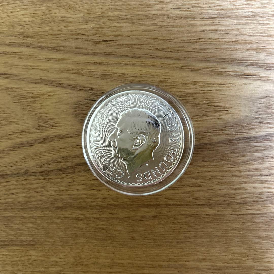 銀　2025 イギリス　ブリタニア