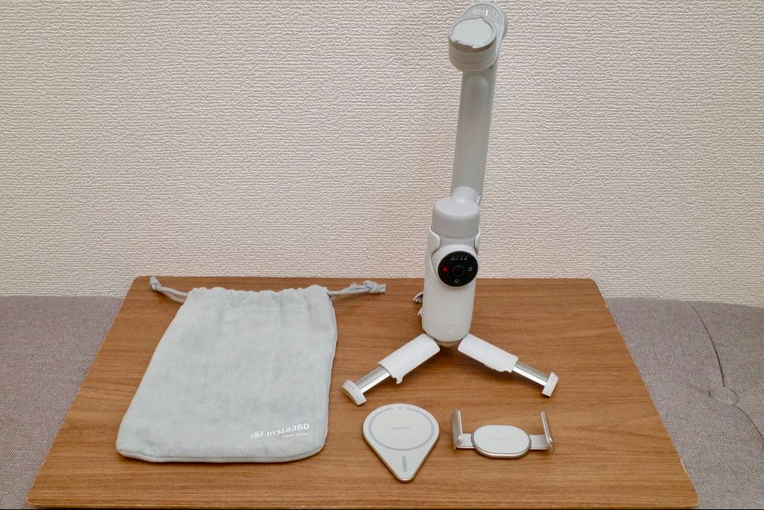 Insta360 Flow スマホスタビライザー　自撮り