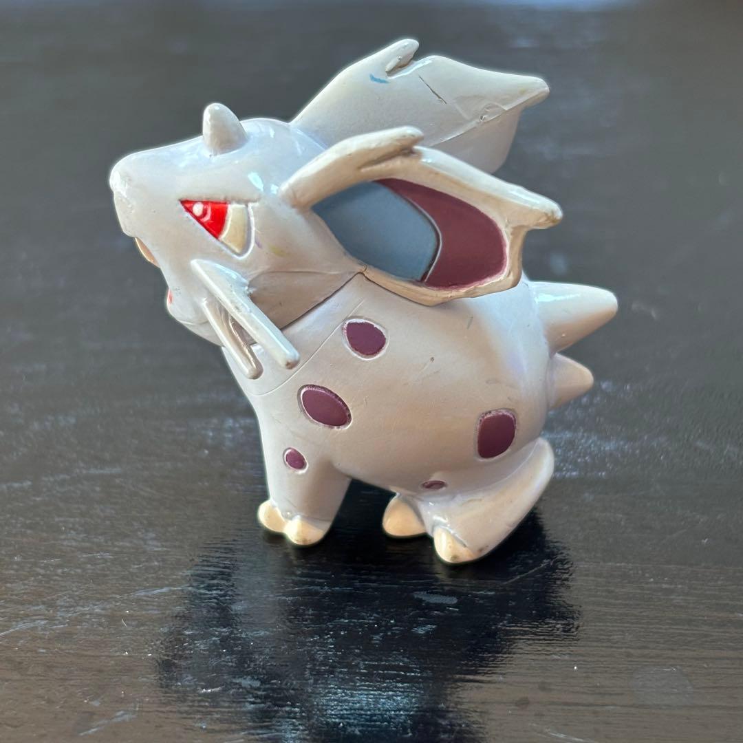 ポケモン　モンコレ　ニドラン♀【初期】