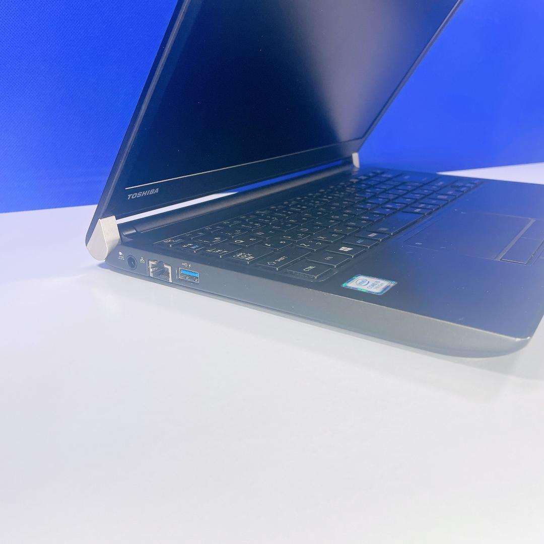 小型軽量で使いやすさ◎✨Win11✨快適SSD✨東芝カメラ付薄型ノートパソコン