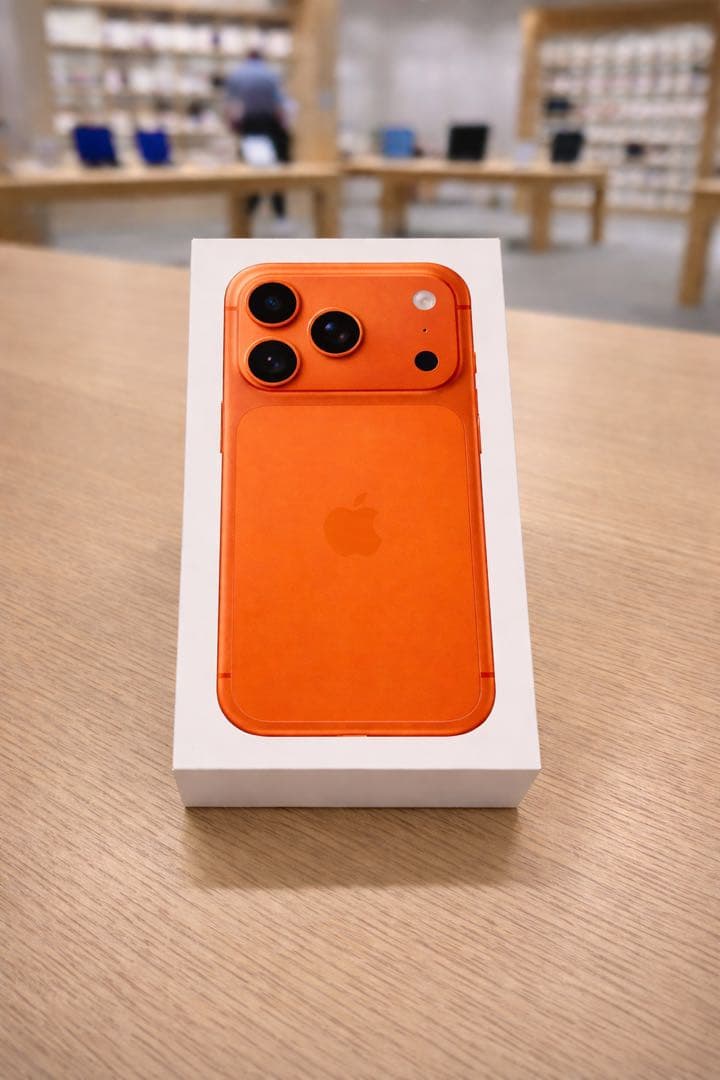 コーエン姉妹 iPhone17 Pro Max 512GB オレンジ