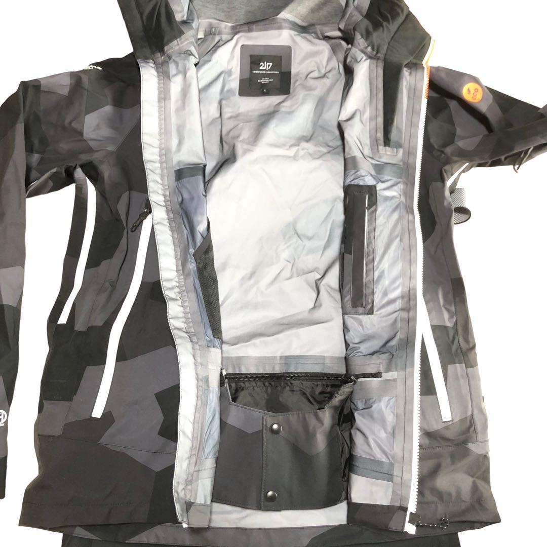 M*e様 2117 高機能スノーウェア 21-22年モデル 上下 ブラック オレ