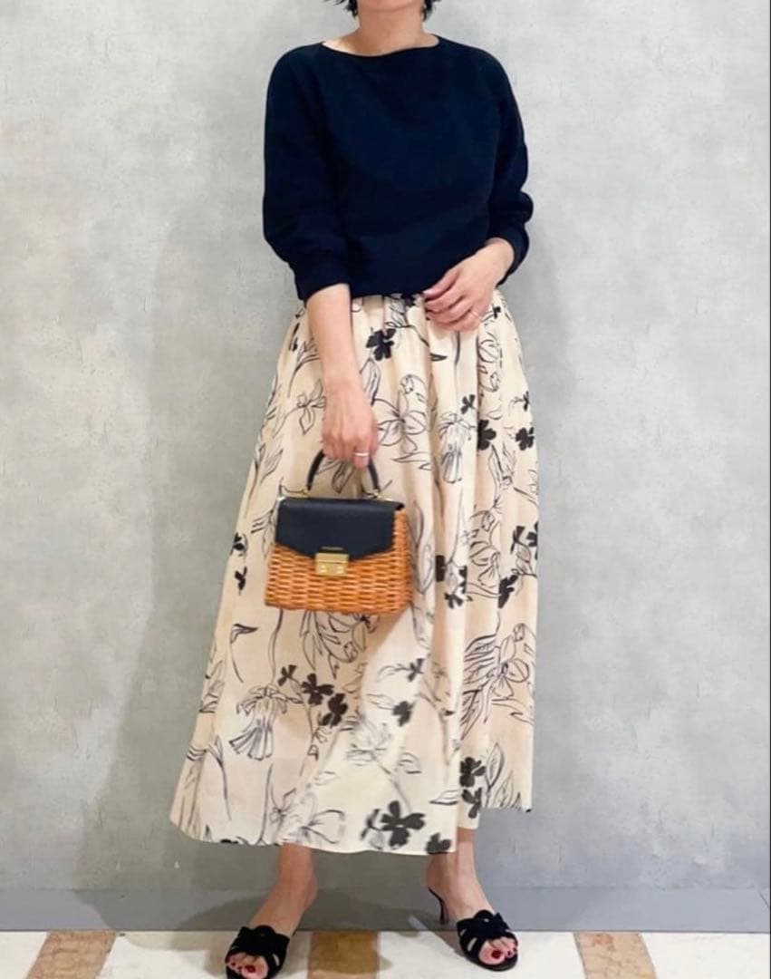 未使用✨BALLSEY ボールジー フラワープリント スカート トゥモローランド