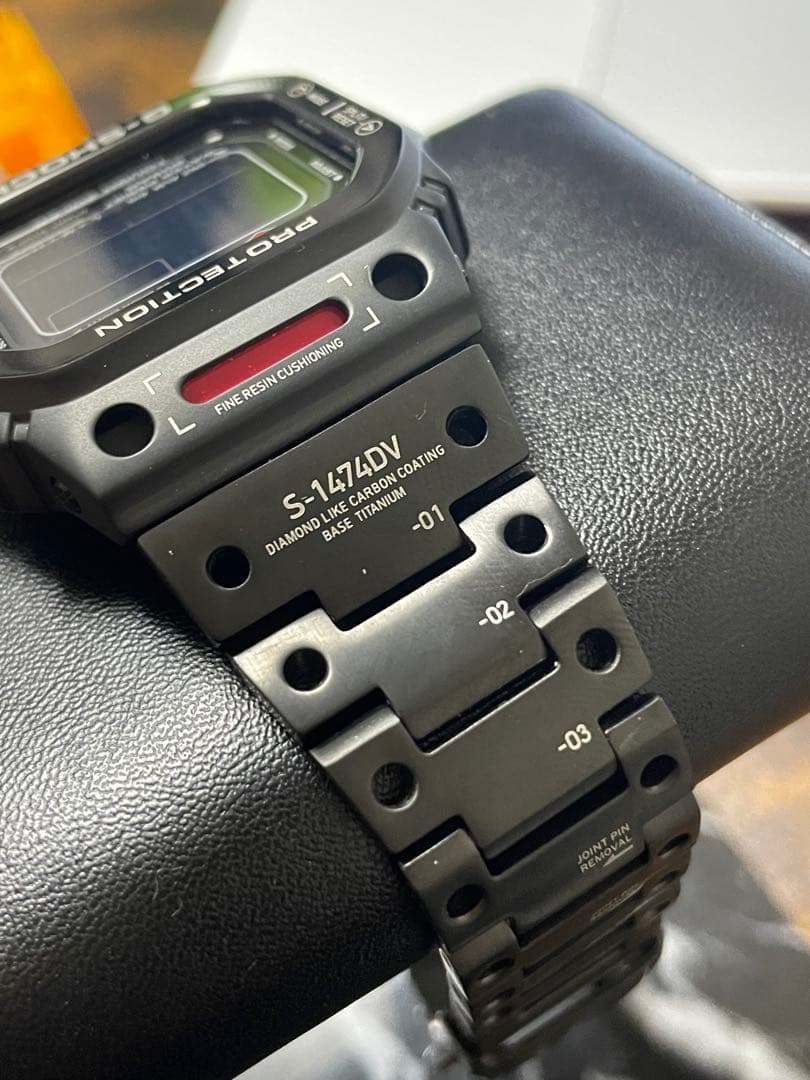 CASIO G-SHOCK GMW-B5000TVA-1JR 風カスタム