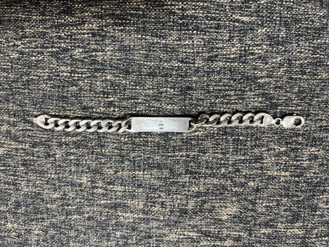 シルバー チェーンブレスレット LUV