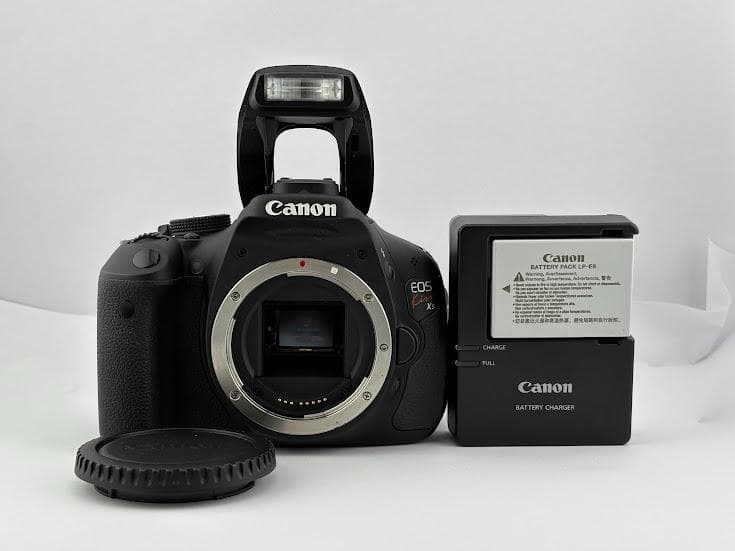 ★極上品★キヤノン EOS KiSS X5 ボディ【ショット数2,733回】