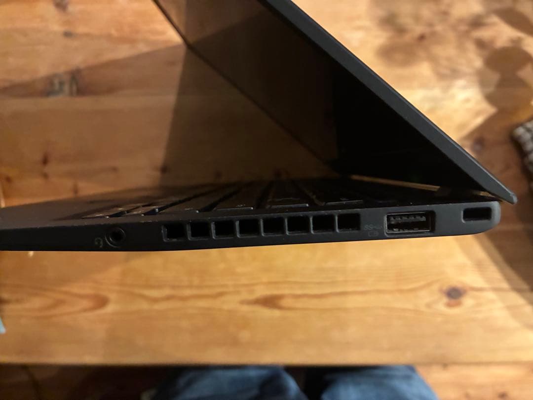 Lenovo ThinkPad X1 Carbon 14インチ
