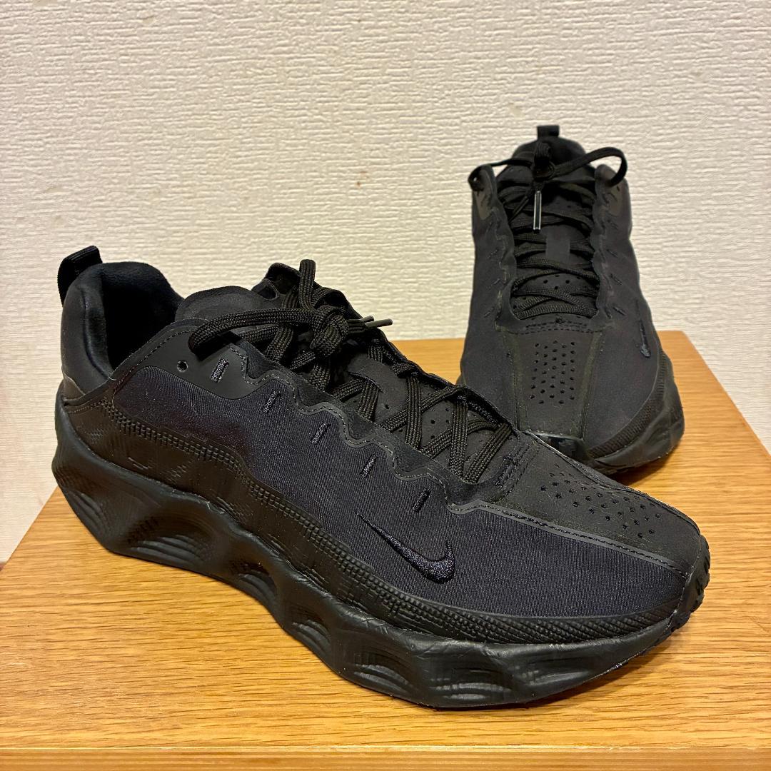 NIKE エイバローバー トリプルブラック